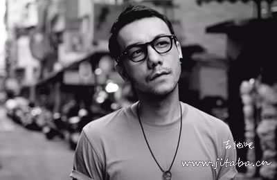 小熊饼干 吉他谱