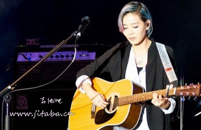 宝贝张悬吉他谱