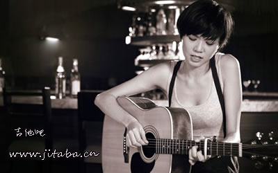 铃凯《一个人》吉他谱G调