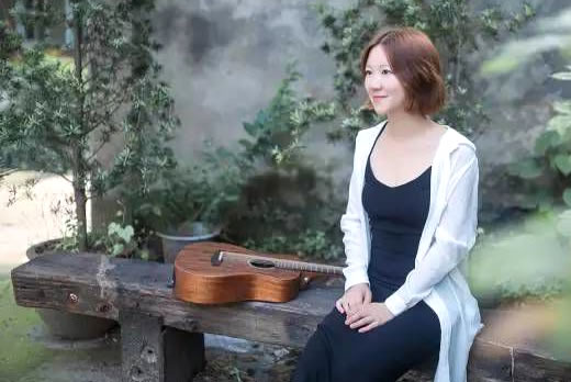 谢春花《茶酒伴》吉他谱