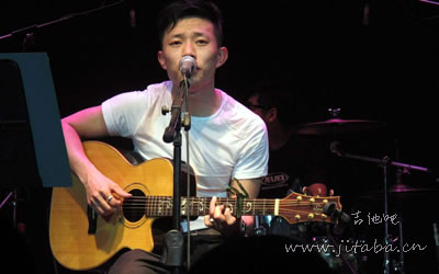 赵雷吉他谱 人家